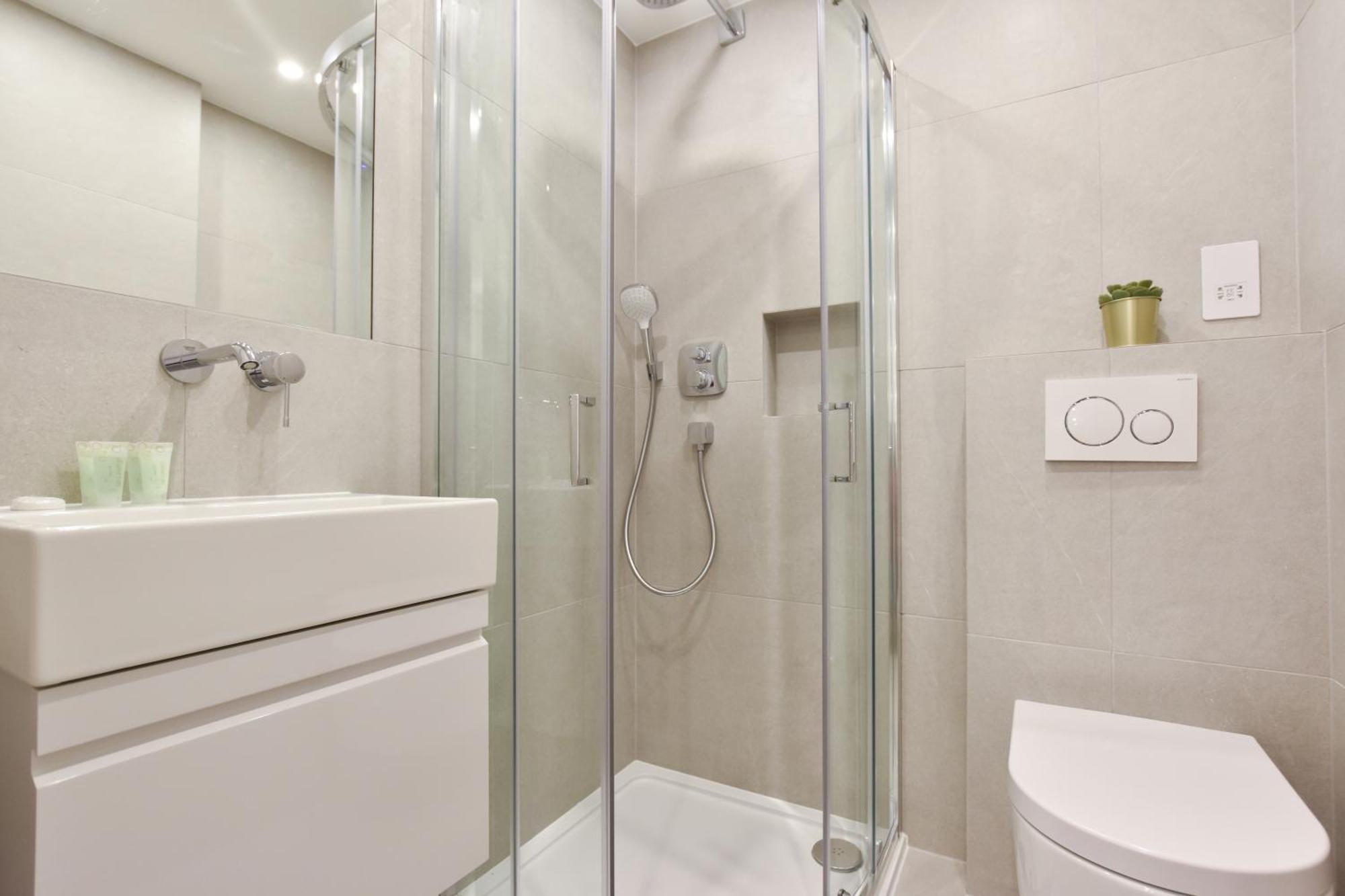 Earls Court East Serviced Apartments By Stayprime Londra Exterior foto
